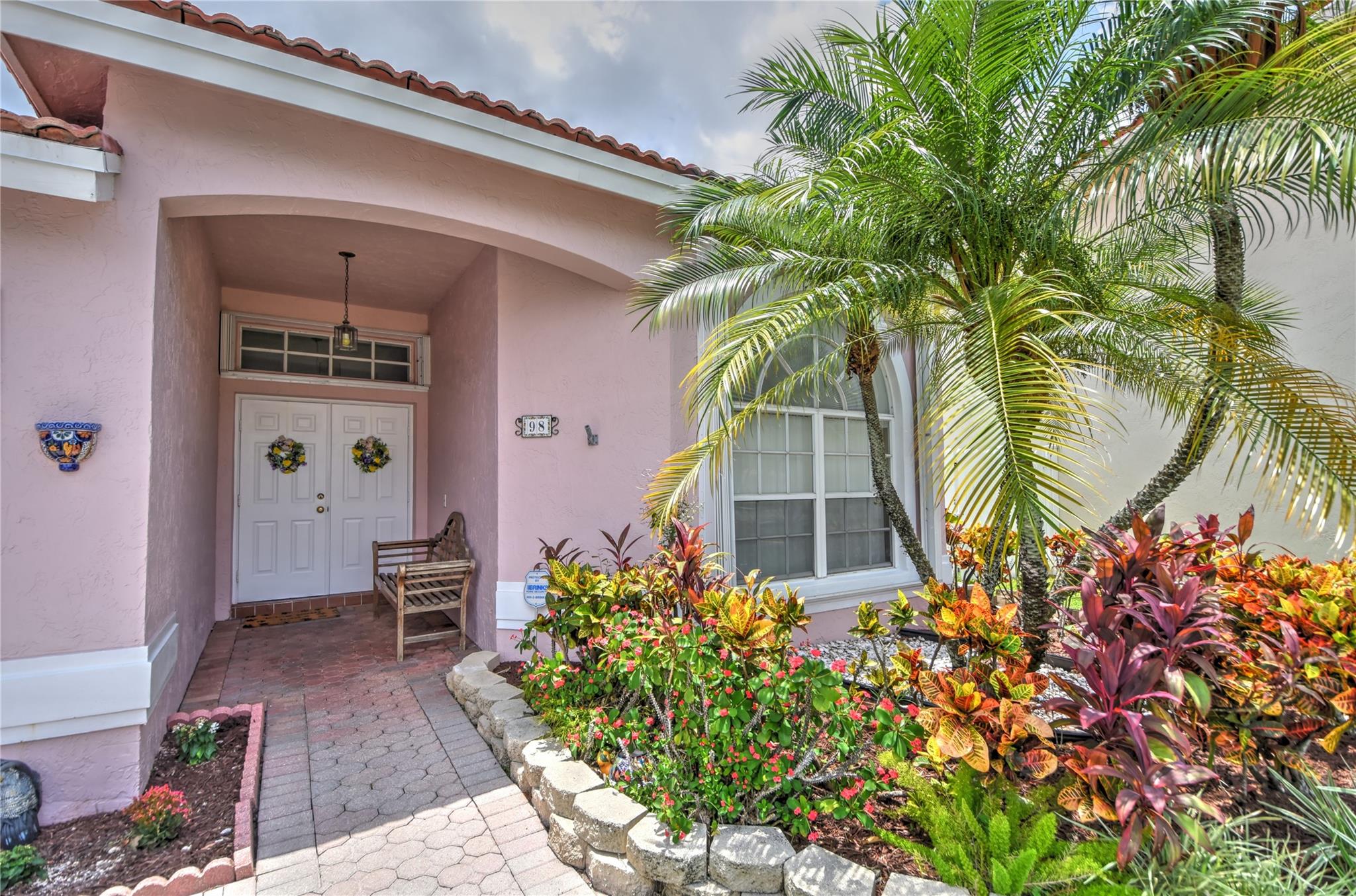 Beautifully maintained 3BD/2BA home on a cul-de-sac in The Gables at Weston. Features volume ceilings, plantation shutters, family, living & dining rooms, and a spacious eat-in kitchen with stainless steel appliances, including a brand new 4-burner gas stove with center griddle, newer dishwasher & water heater. Large primary suite offers walk-in closet, separate tub & shower, and sliding glass doors to a screened-in patio. Enjoy a generous backyard—perfect for kids and pets with room for a pool! Accordion hurricane shutters, double door entry, paved driveway, and 2-car garage. Zoned for all A-rate schools. Bonaventure Town Center Club membership ($385/yr) includes 2 pools, gym, racquetball, skating, bowling, library, restaurants & more. Minutes from Markham Park! Book your showing today!