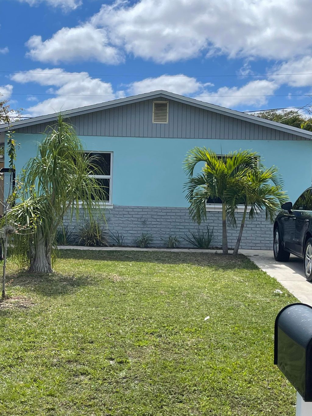 Photo of 1112 Neoga Street, Jupiter, FL 33458 (MLS # R10780631)