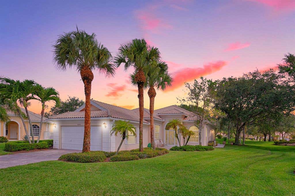 Photo of 10819 Wharton Way, Palm Beach Gardens, FL 33412 (MLS # R10728363)