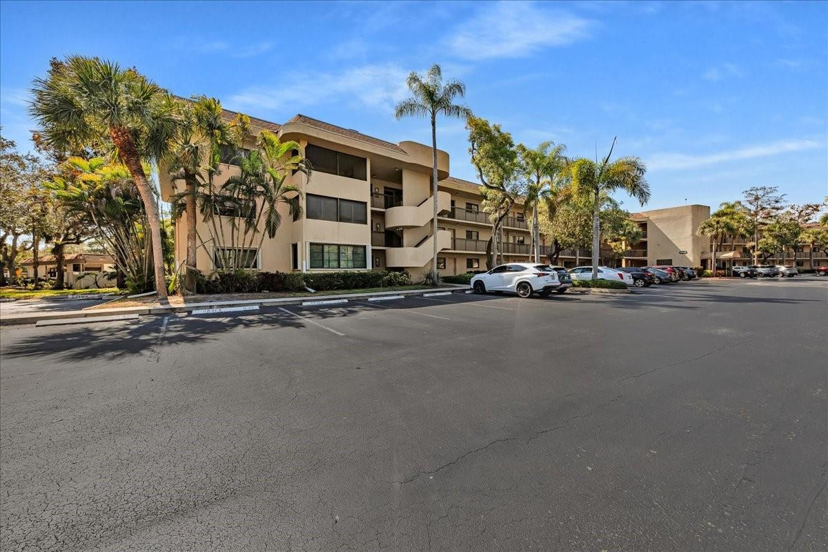 Bonaire @ Woodmont - Residential