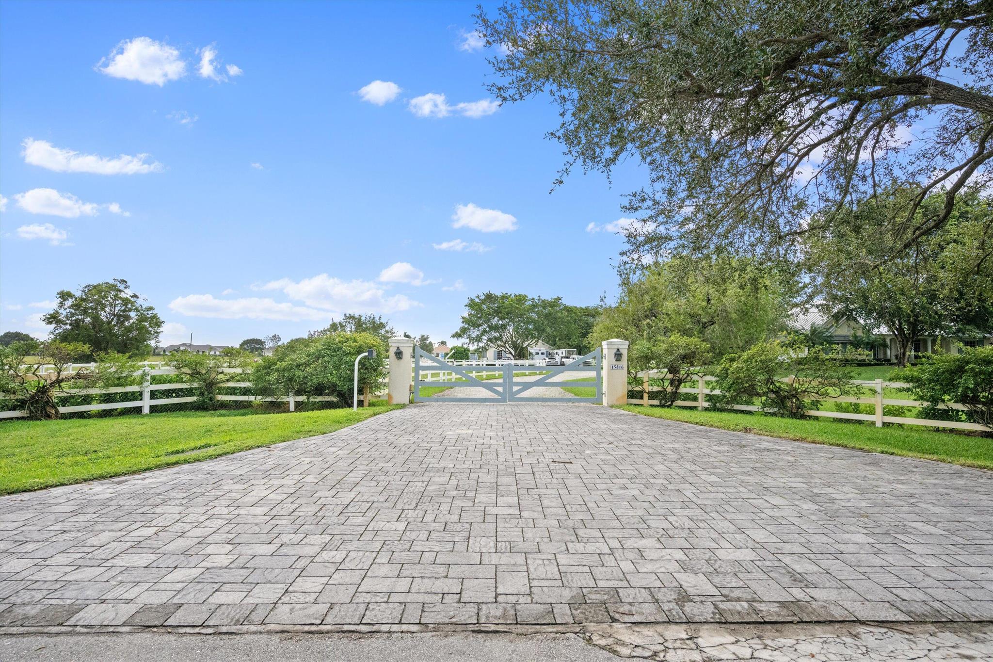 PALM BEACH POINT - Residential Lease