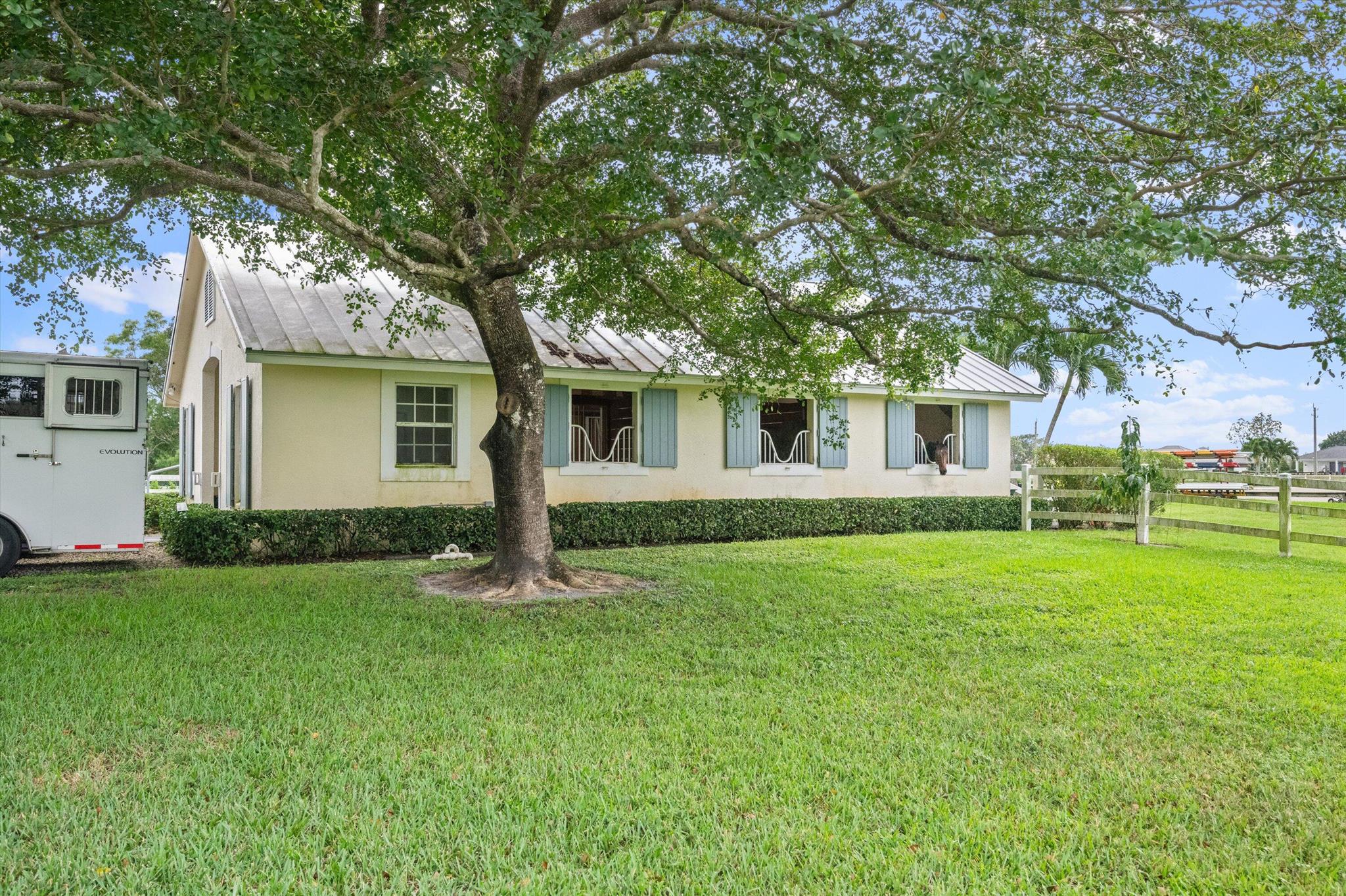 PALM BEACH POINT - Residential Lease