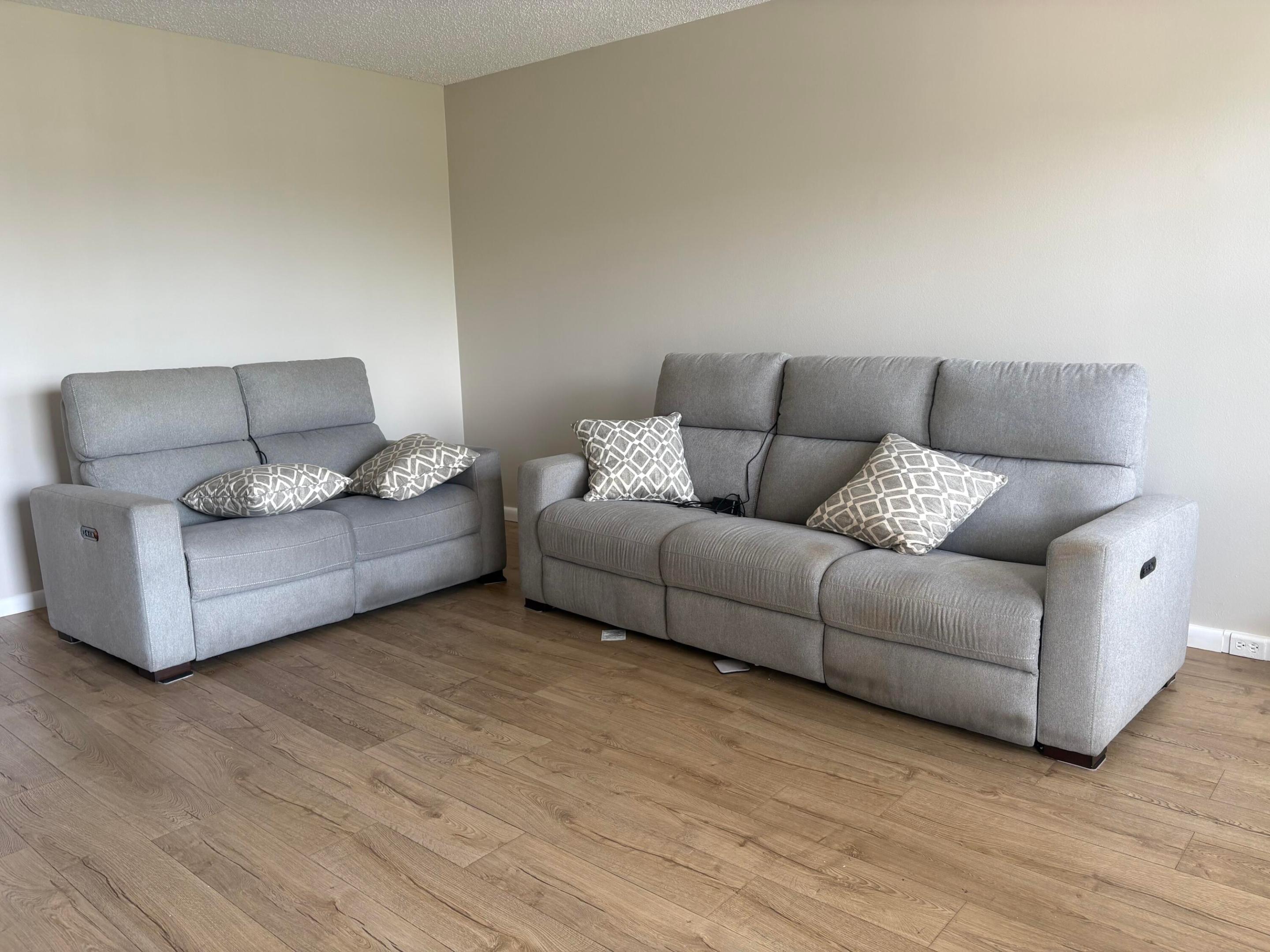 CORNWALL AT CENTURY VILLAGE CONDO - Residential Lease