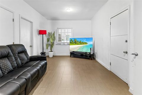 1351 Meridian Ave 5 Miami Beach FL 33139