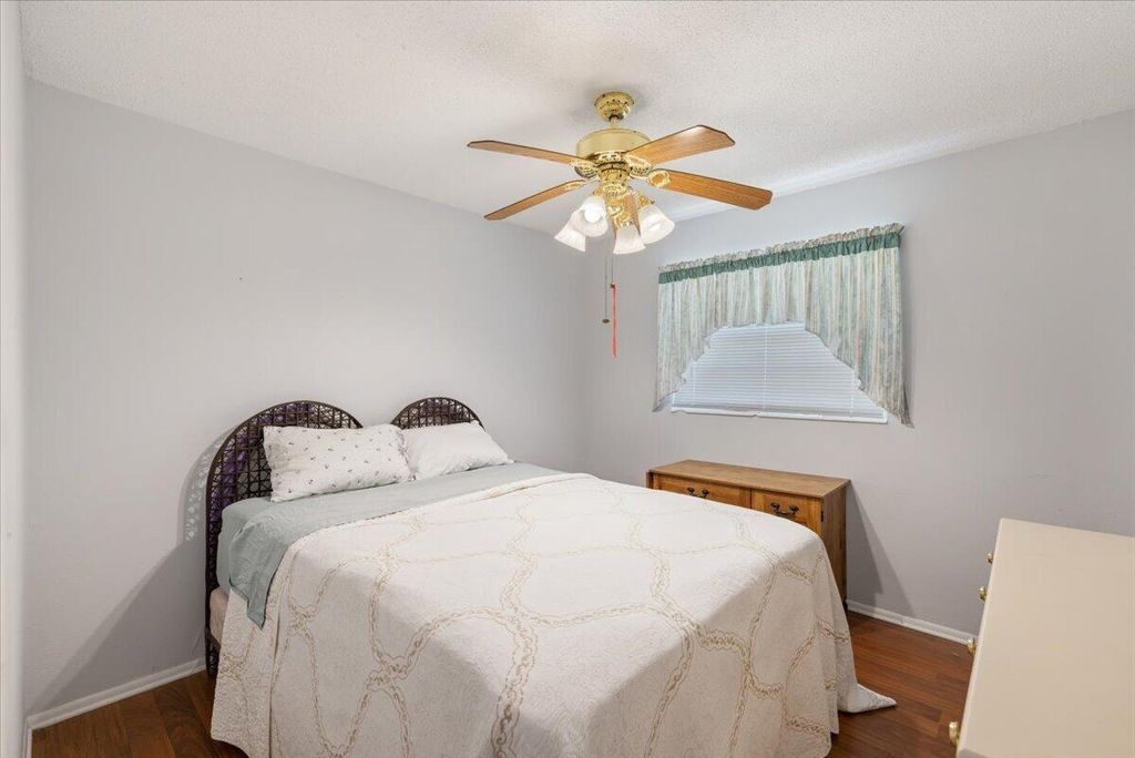Photo of 1735 40th Avenue, Vero Beach, FL 32960 (MLS # B26031969)