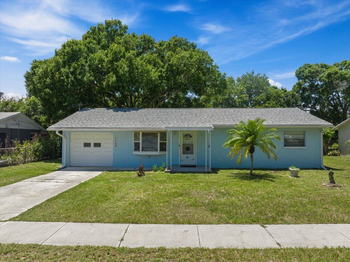 1735 40th Avenue, Vero Beach, FL, 32960/$299,000 1 1735 40th Avenue