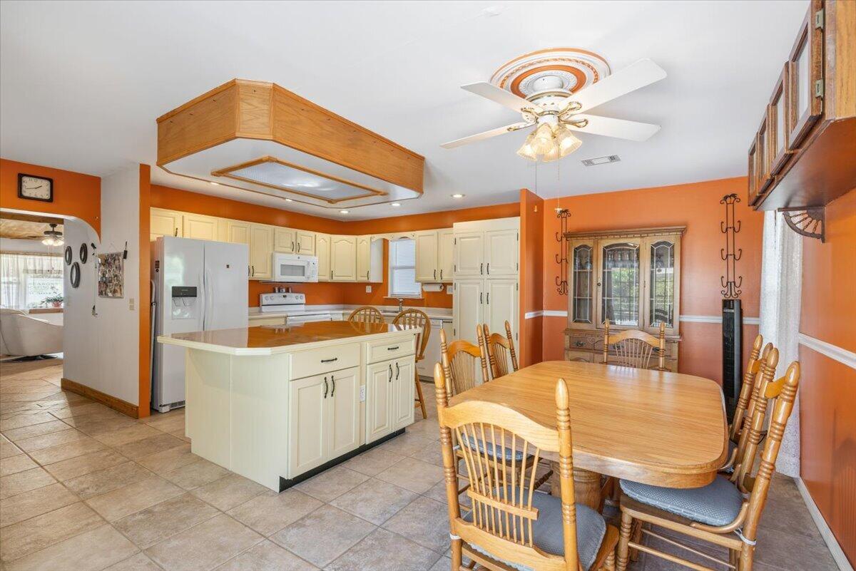 ROSEWOOD SCHOOL SUBDIVISION - Residential