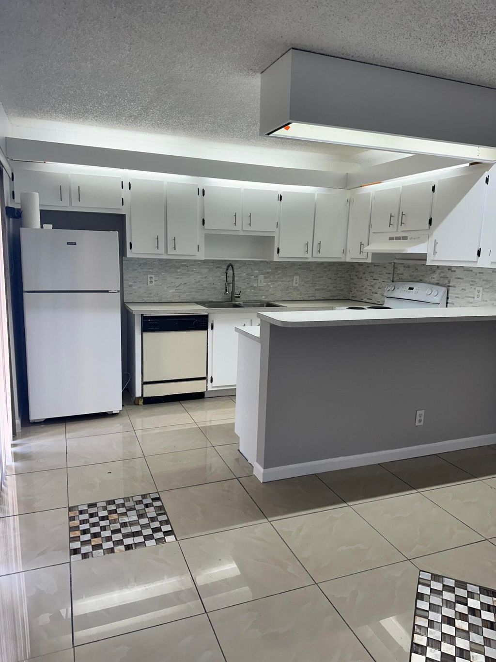 Photo of 2500 Waterside Drive #1c, Lake Worth, FL 33461 (MLS # R10972829)