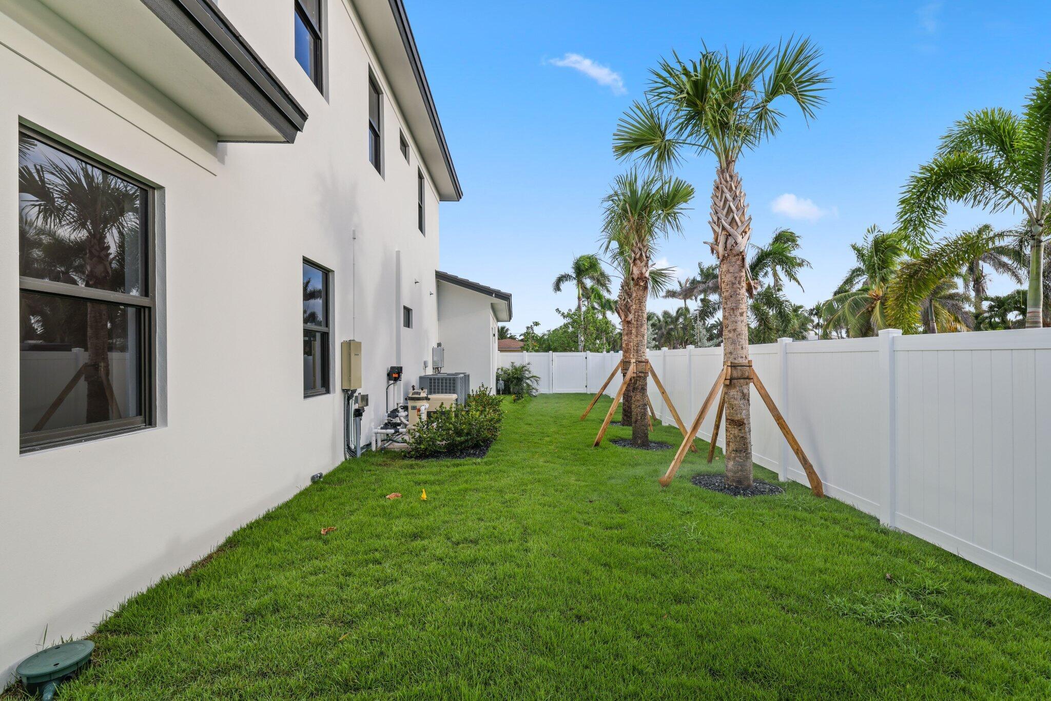 PALM BEACH SHORES - Residential