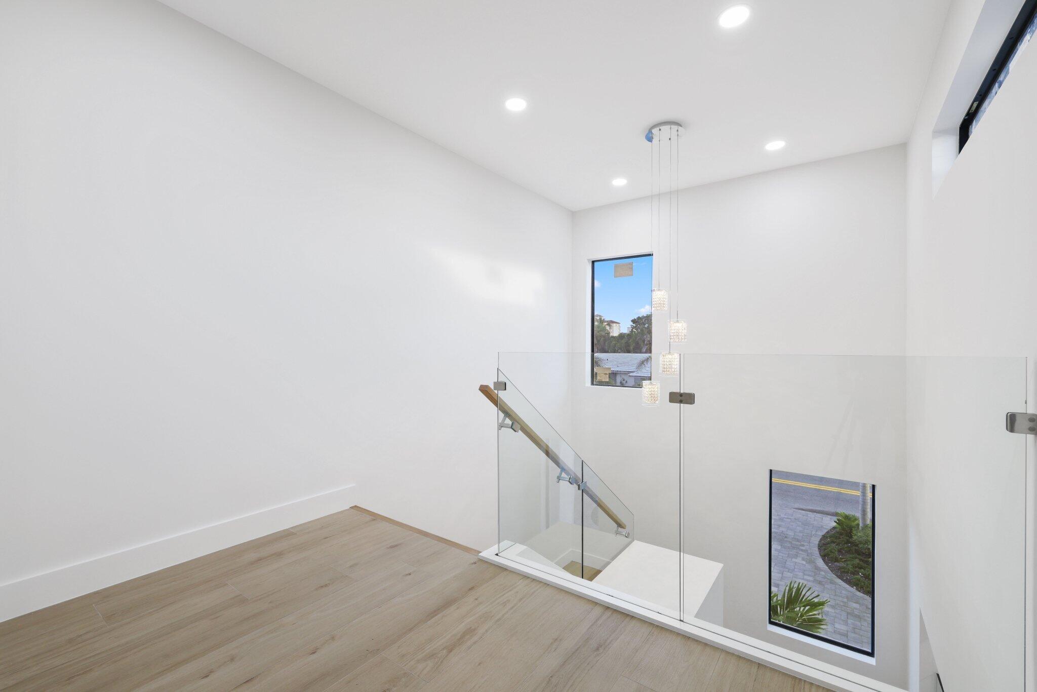 PALM BEACH SHORES - Residential