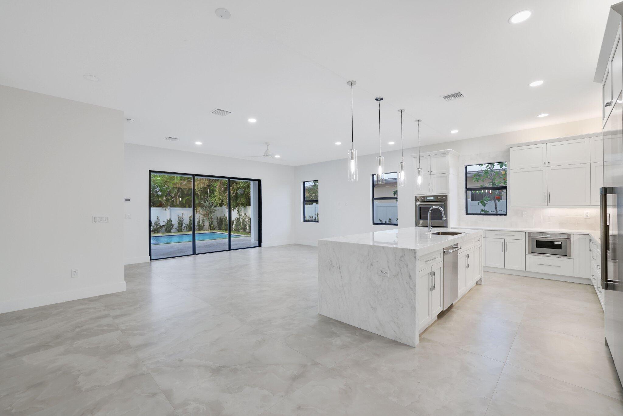 PALM BEACH SHORES - Residential