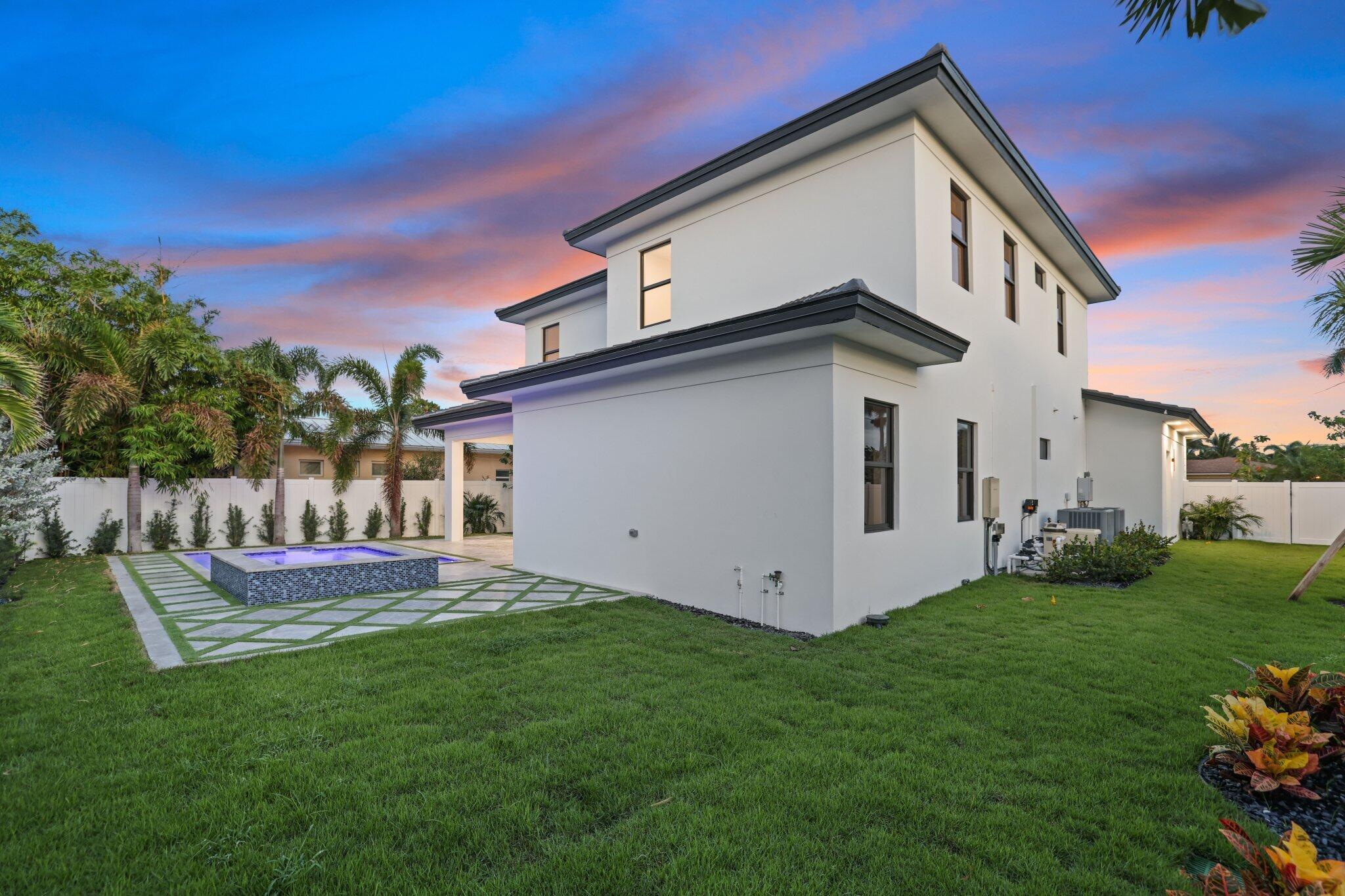 PALM BEACH SHORES - Residential