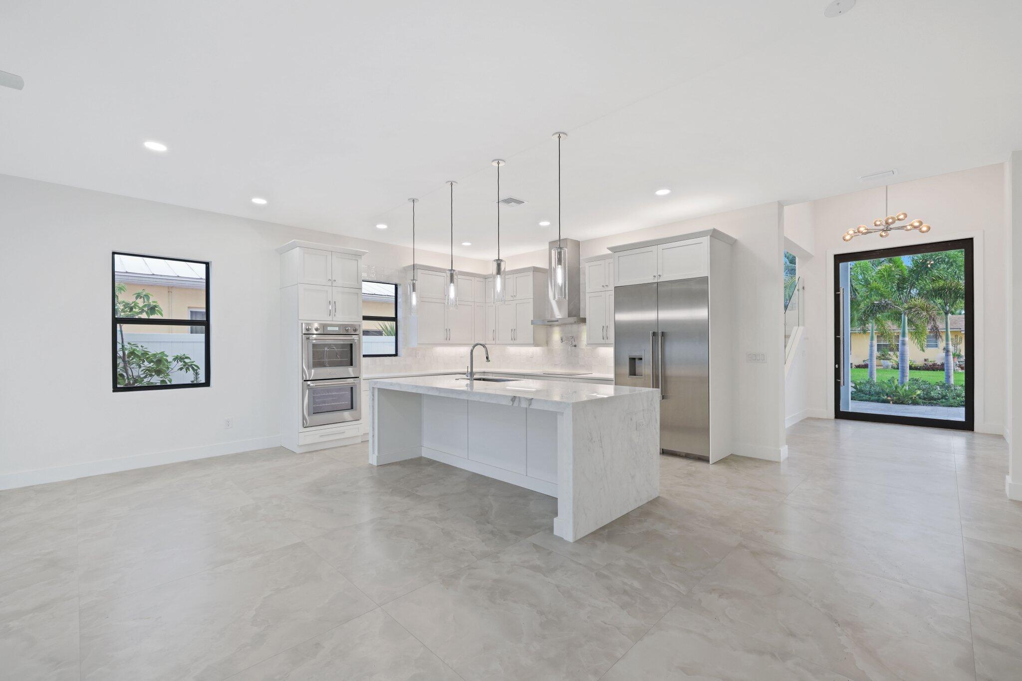 PALM BEACH SHORES - Residential