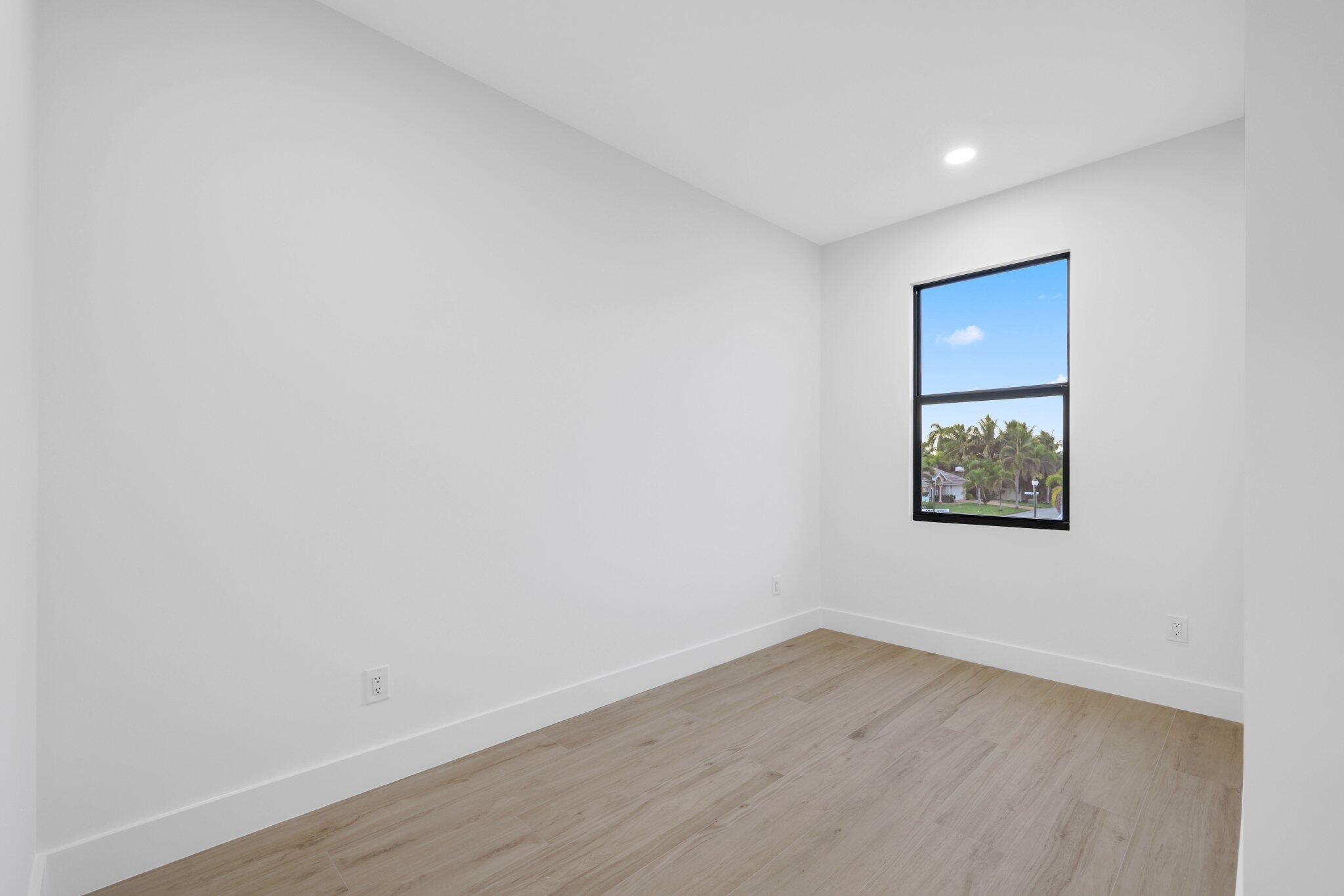 PALM BEACH SHORES - Residential