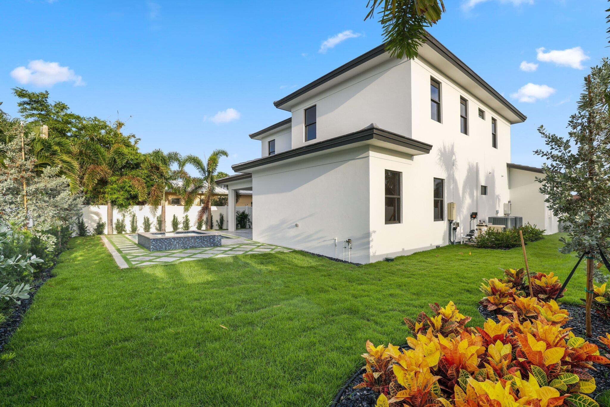 PALM BEACH SHORES - Residential