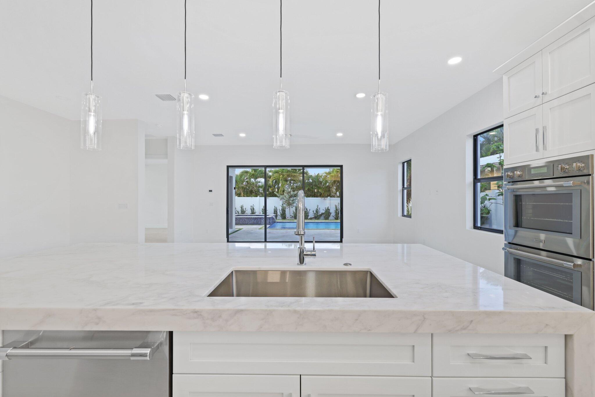 PALM BEACH SHORES - Residential