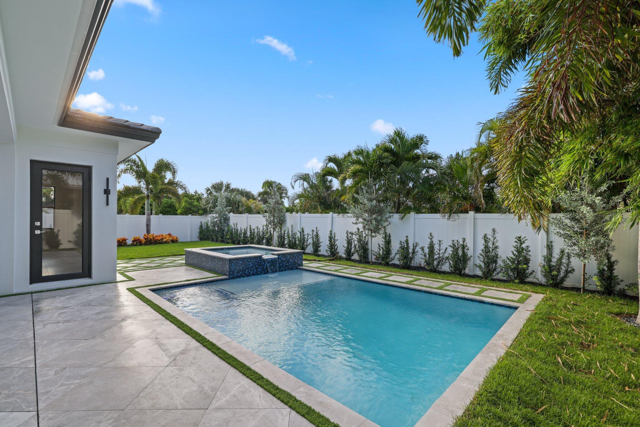 PALM BEACH SHORES - Residential