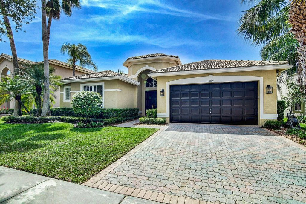 Photo of 19179 Skyridge Circle, Boca Raton, FL 33498 (MLS # R11120514)