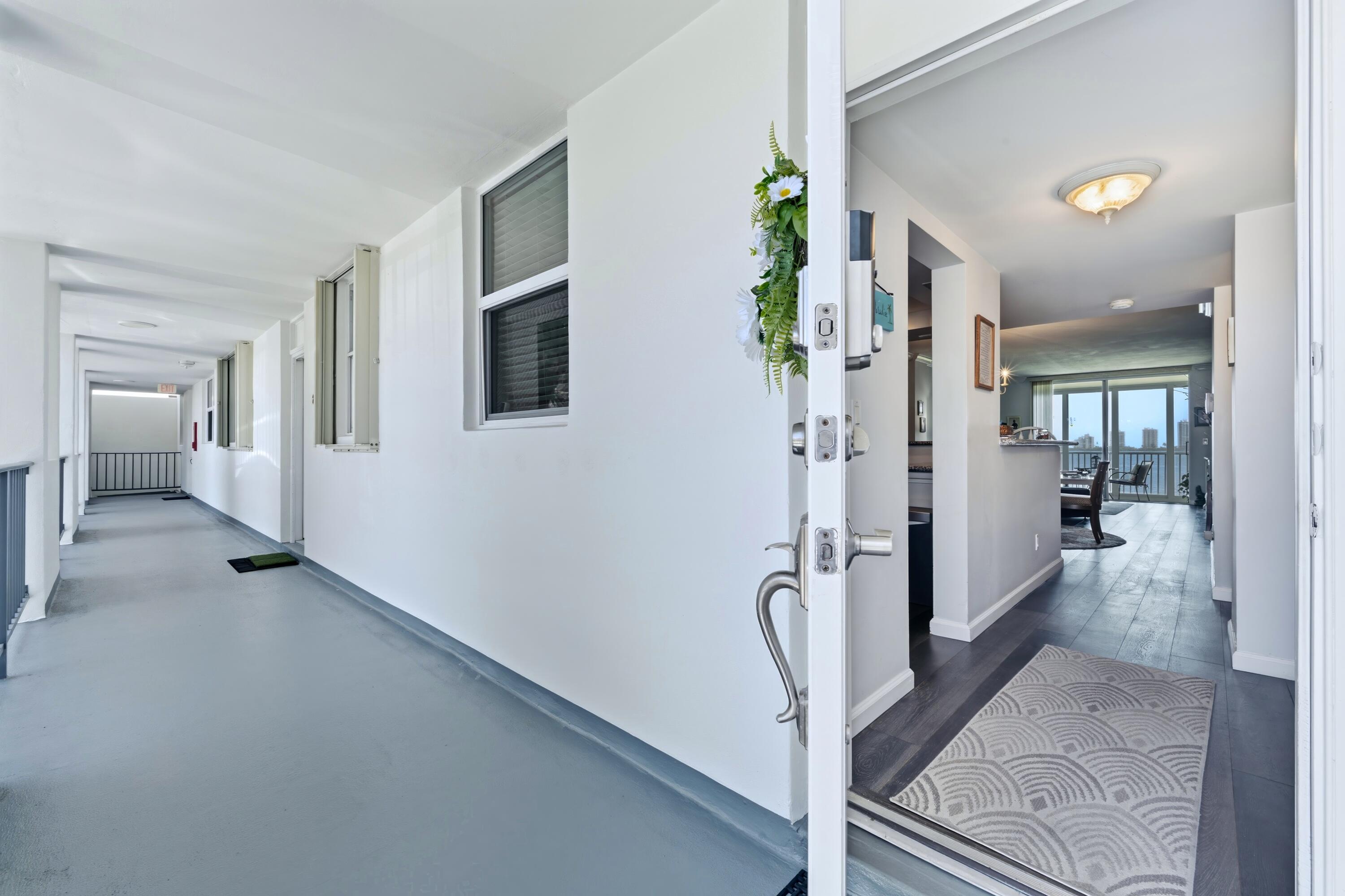 100 Paradise Harbour Boulevard 203