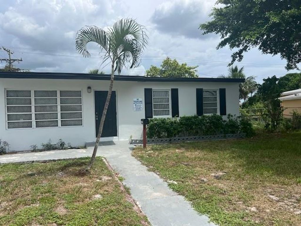 Photo of 1333 11th Street, West Palm Beach, FL 33401 (MLS # F10455109)