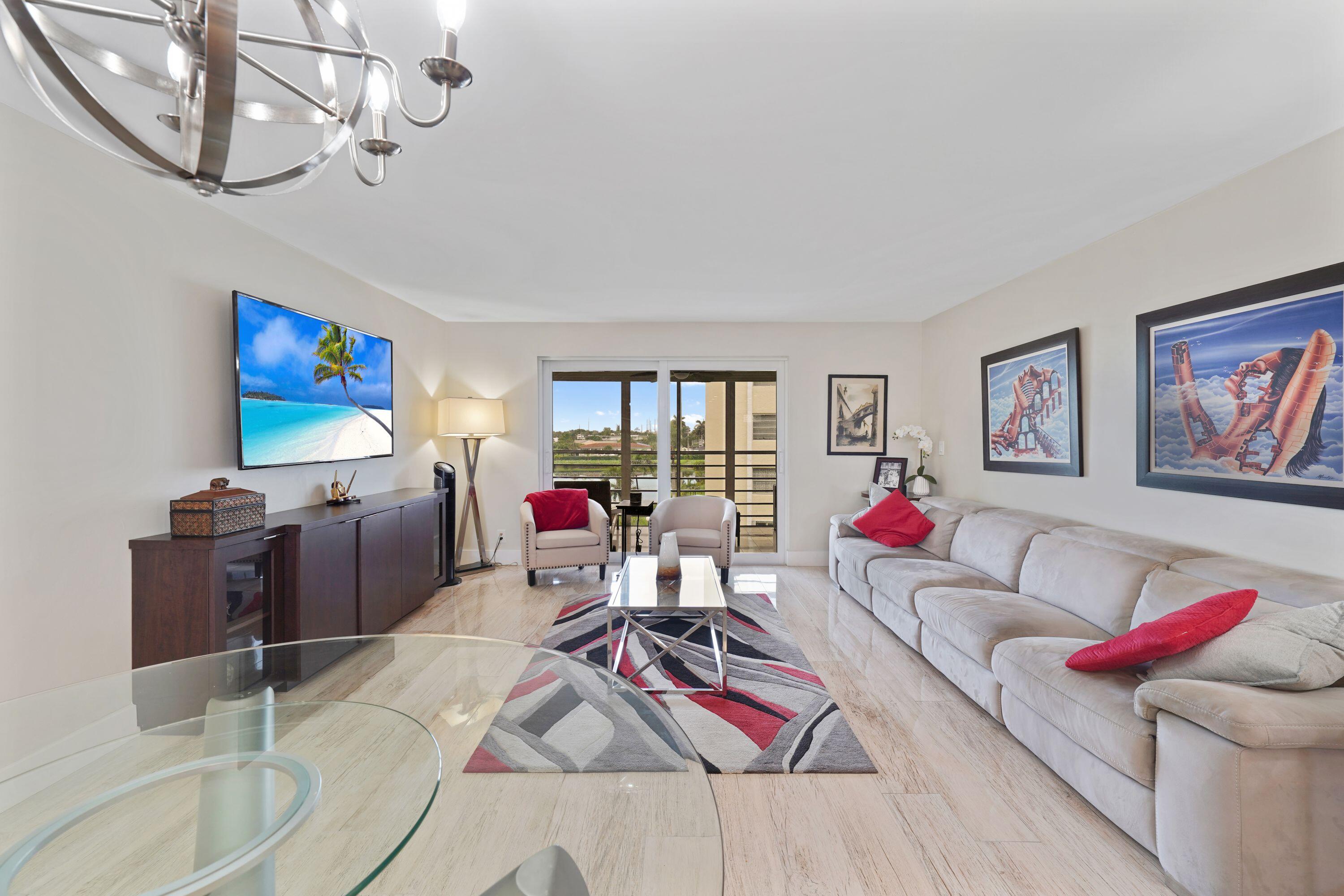 321 SE 3RD Street 308