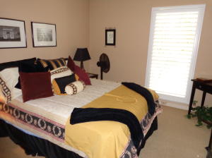 FRENCH VILLAGE - Residential Lease