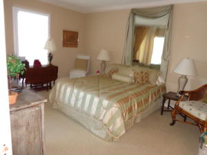 FRENCH VILLAGE - Residential Lease