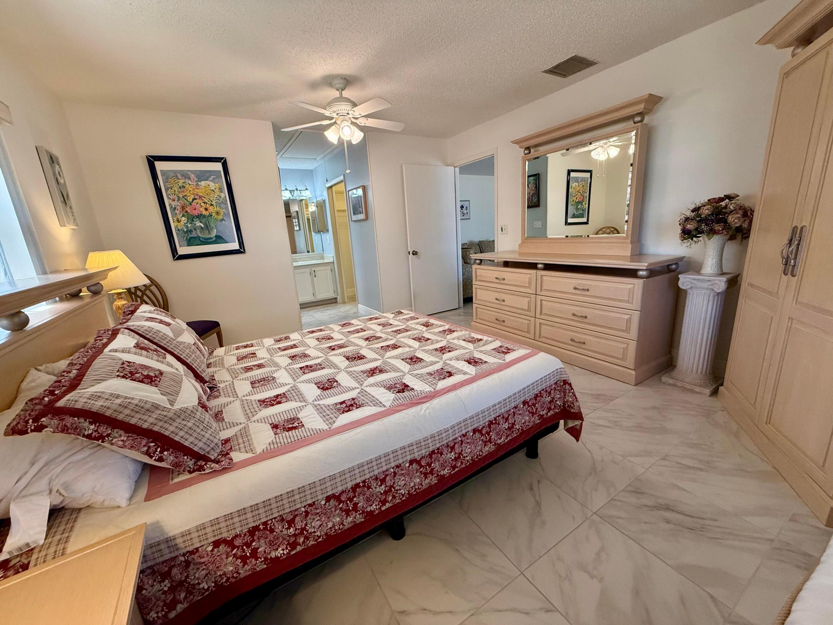 THE GROVE CONDOMINIUM SECTION 1 - Residential Lease