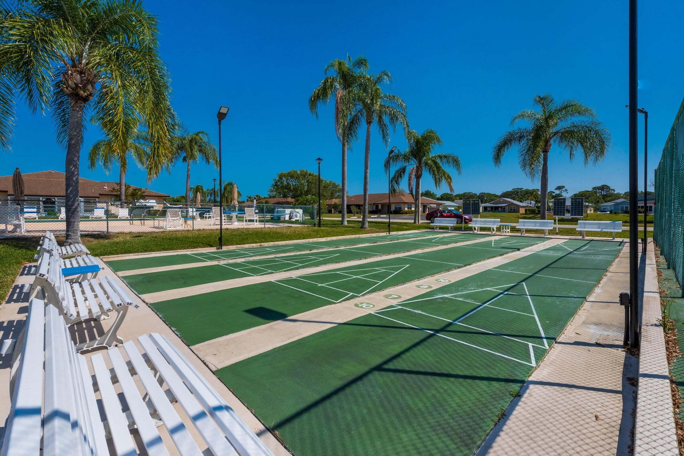 THE GROVE CONDOMINIUM SECTION 1 - Residential Lease