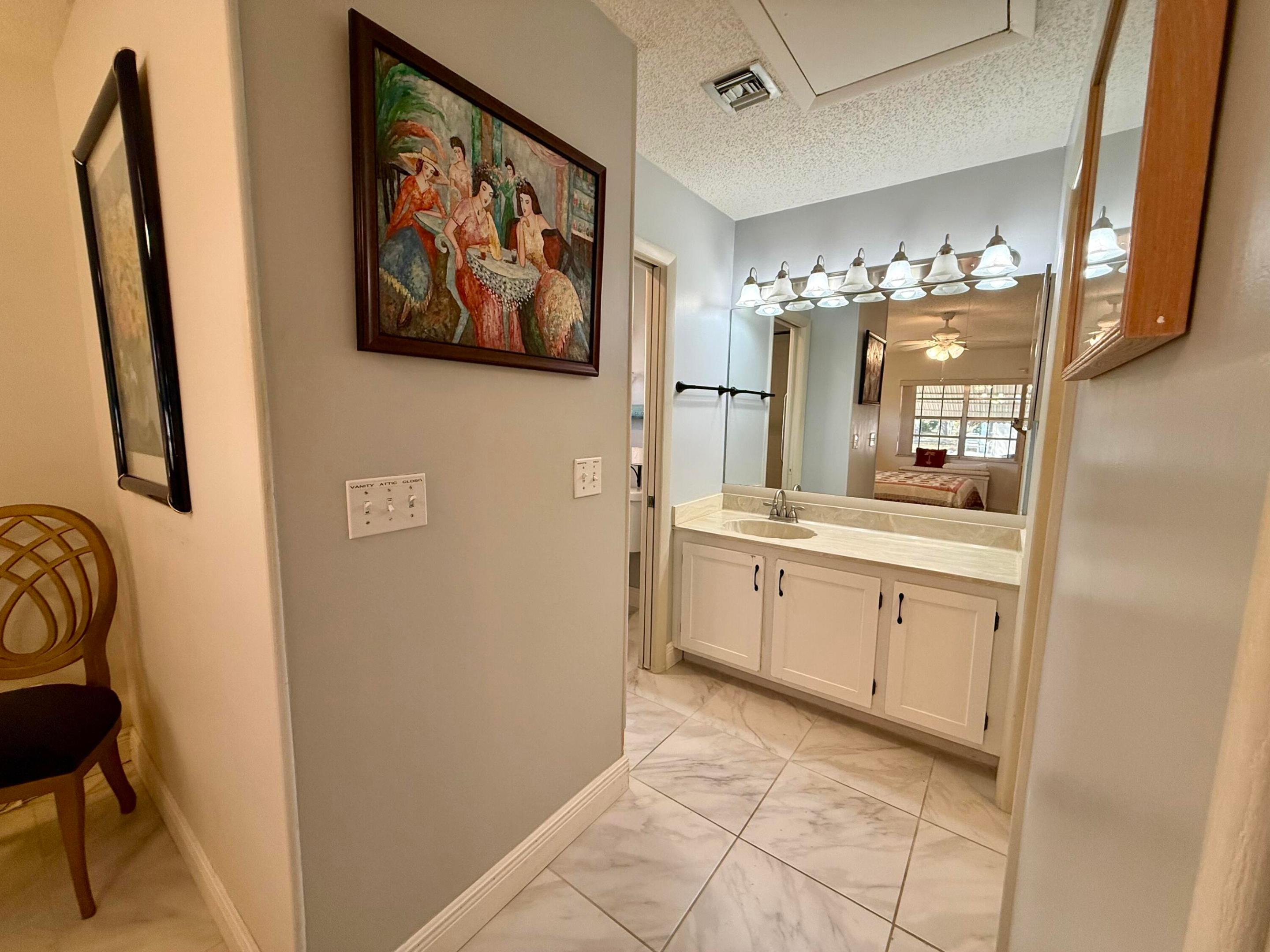 THE GROVE CONDOMINIUM SECTION 1 - Residential Lease