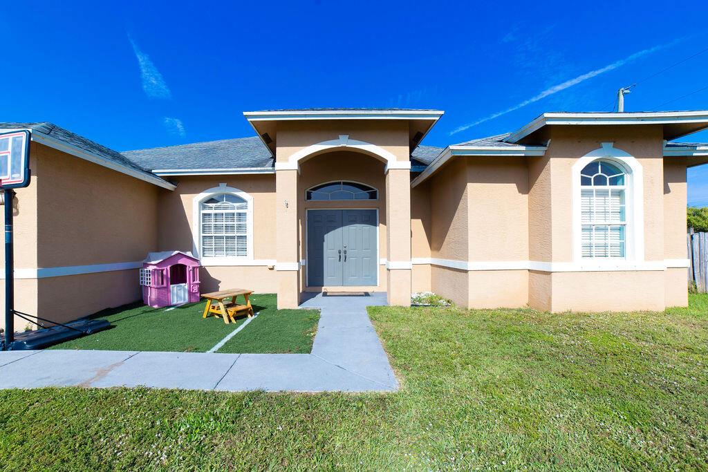 PORT ST LUCIE SECTION 16 - Residential