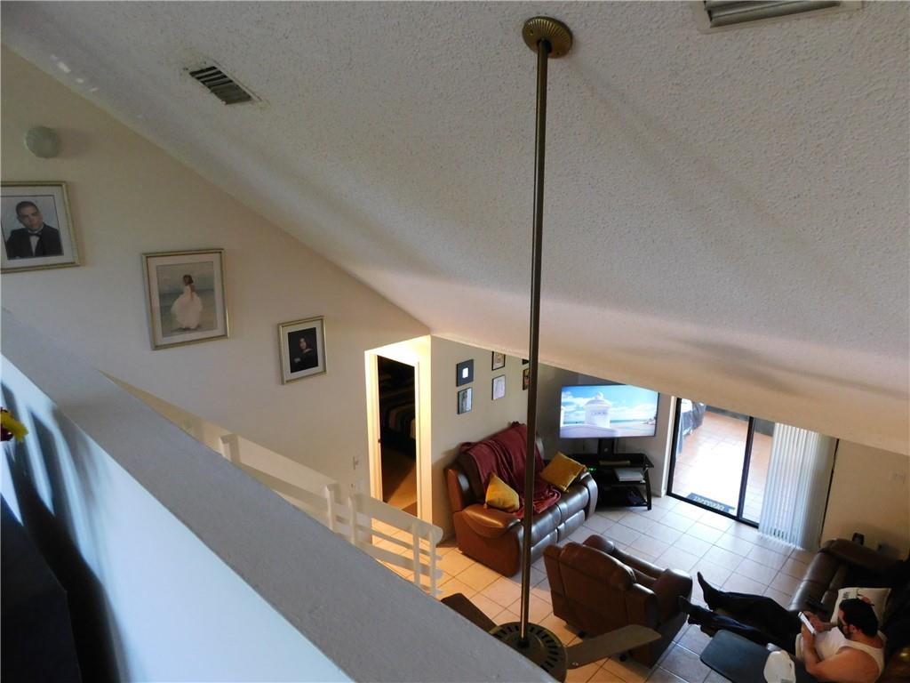 Four Palm Lakes At Pembro - Residential