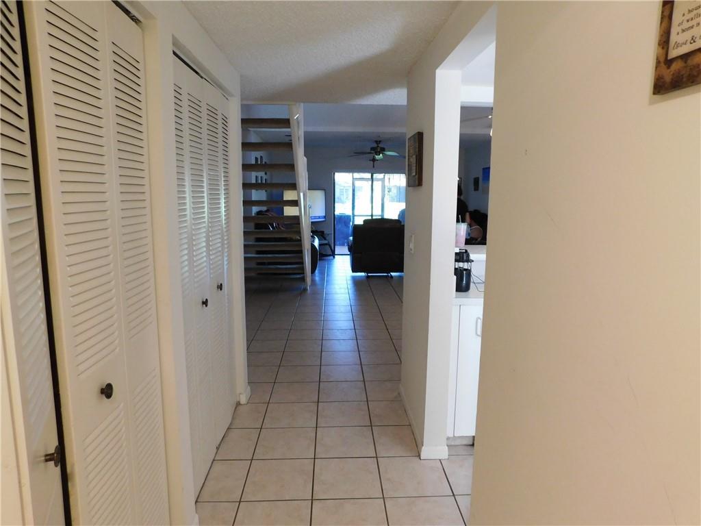 Four Palm Lakes At Pembro - Residential