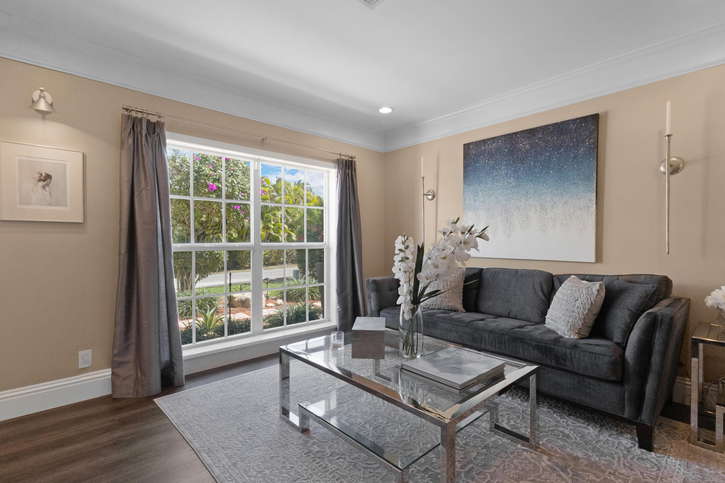 WOODSIDE ESTATES - Residential