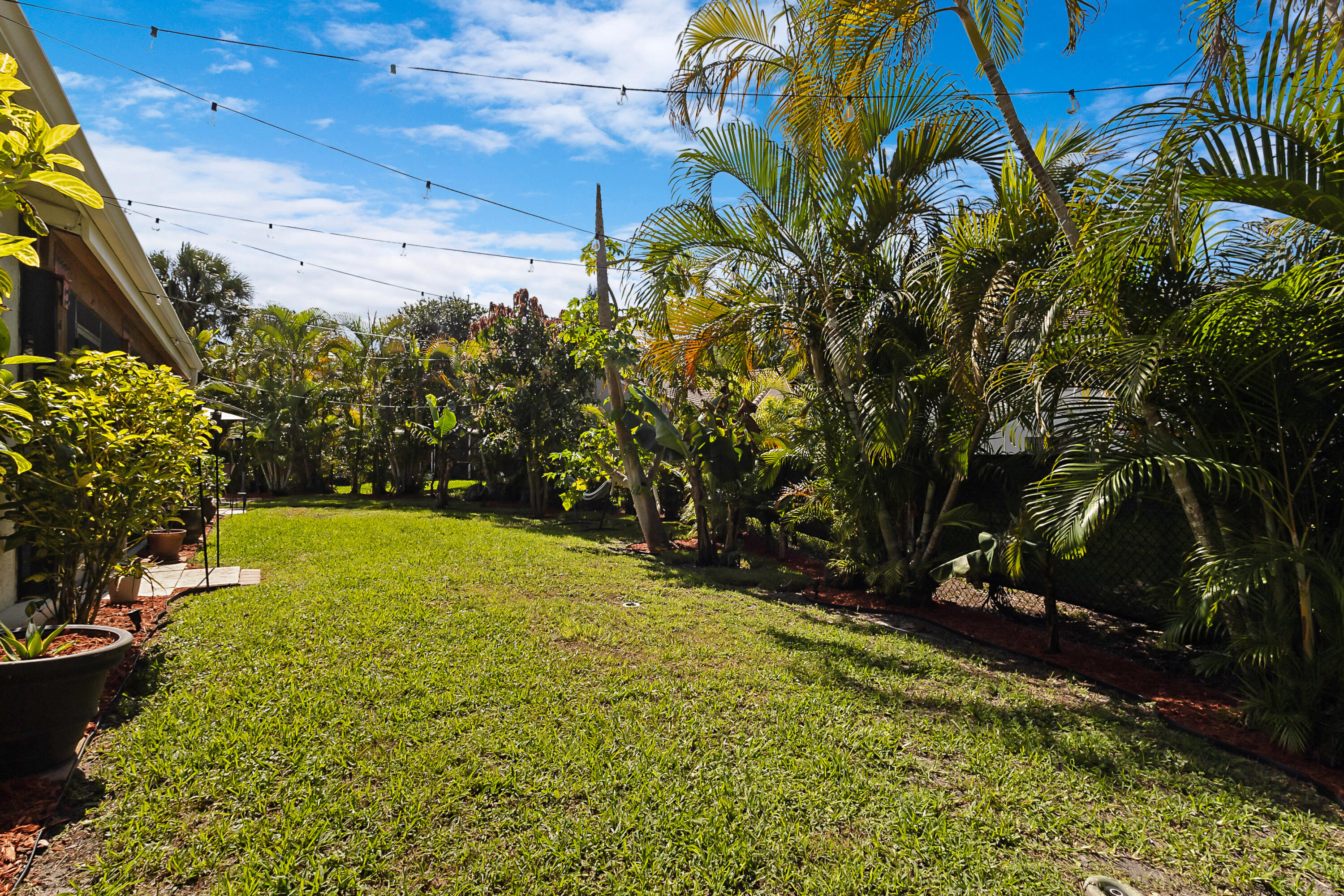 WOODSIDE ESTATES - Residential