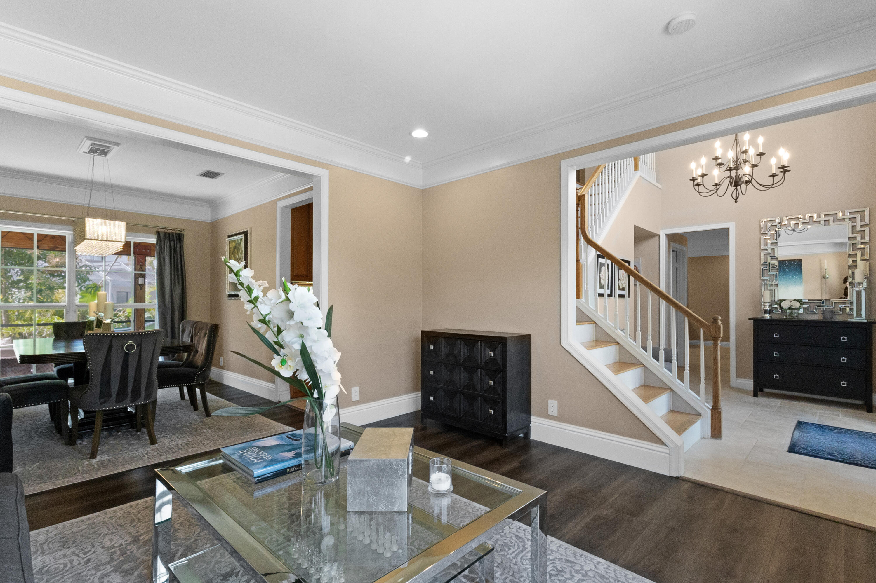 WOODSIDE ESTATES - Residential