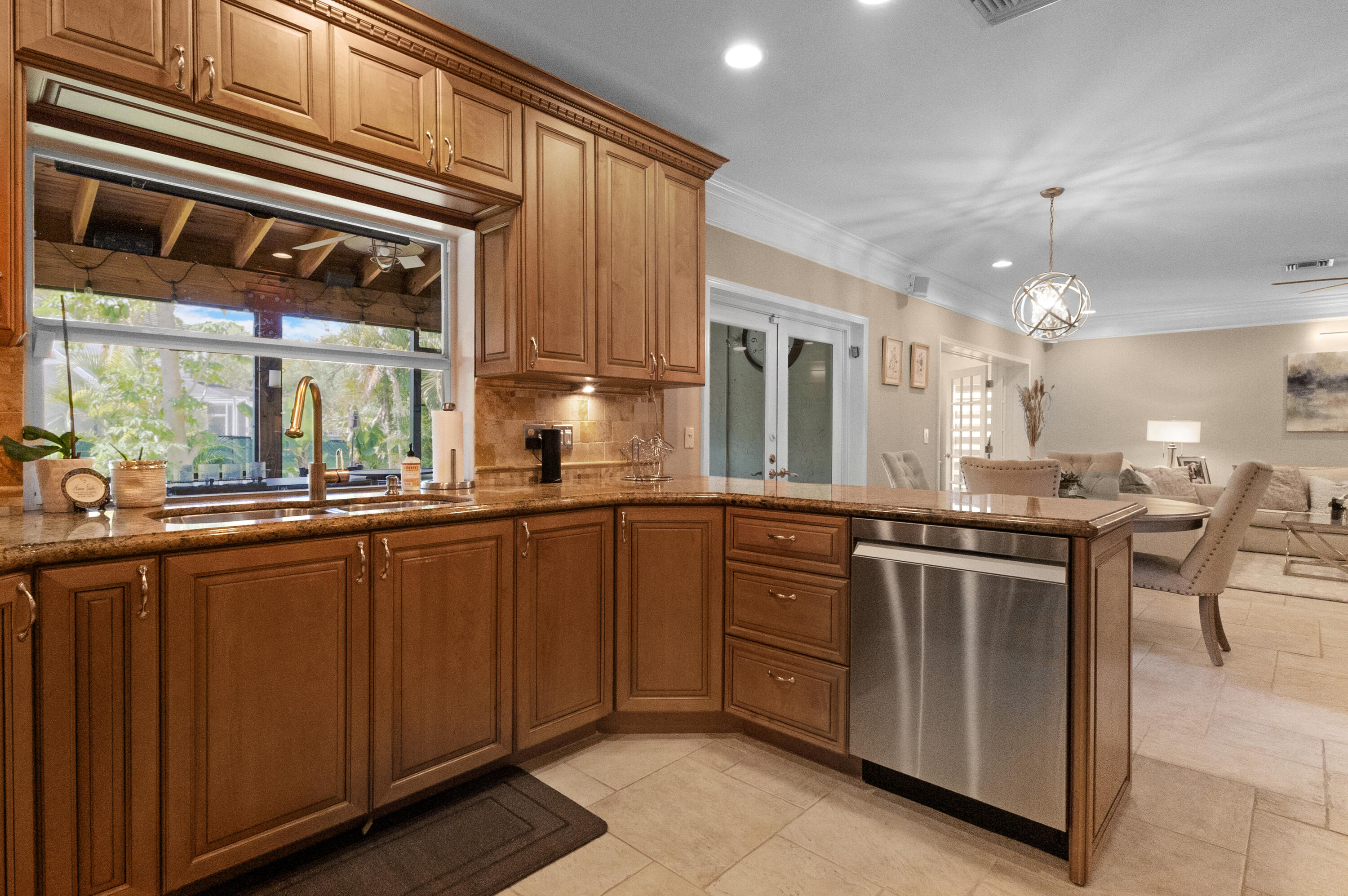 WOODSIDE ESTATES - Residential