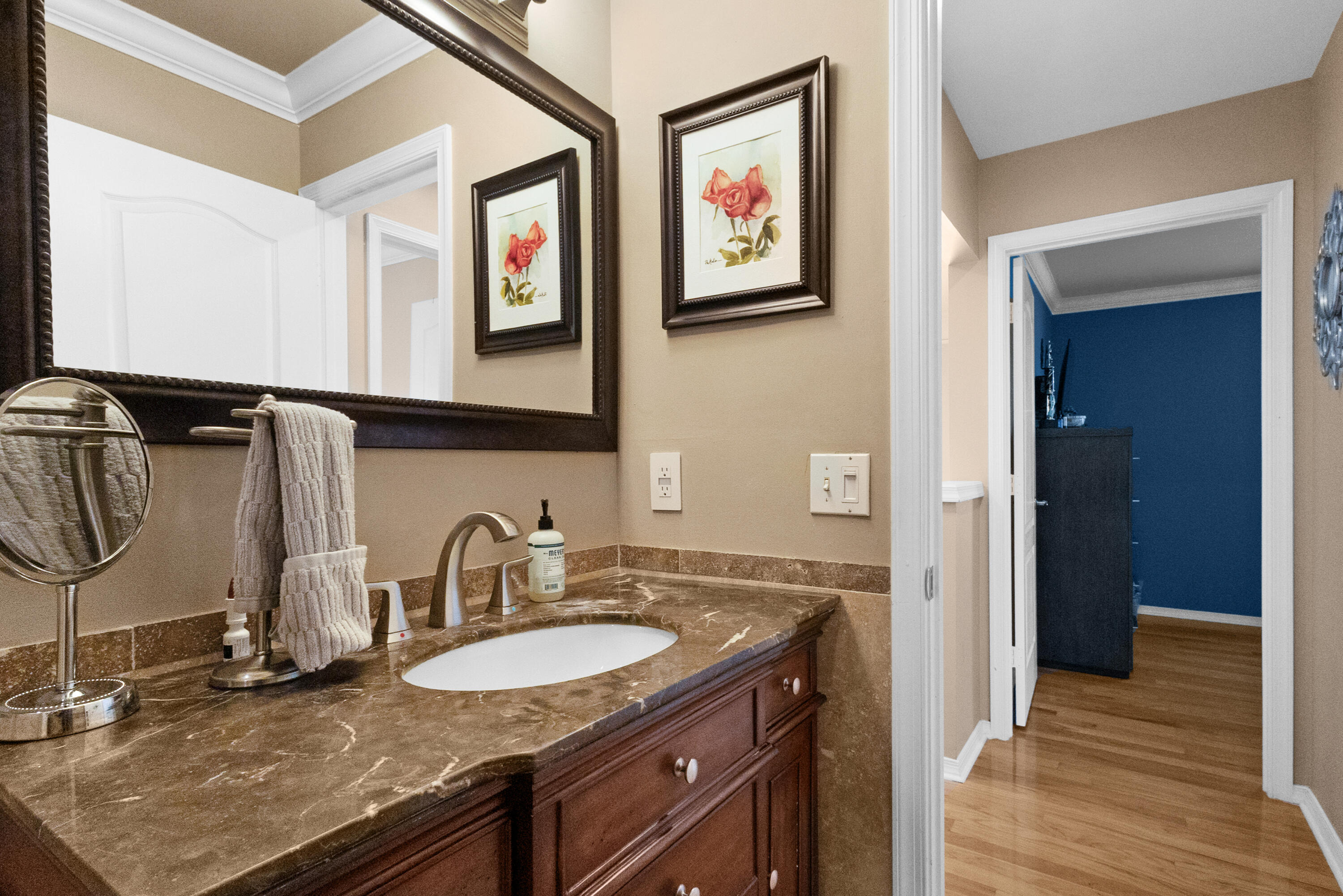 WOODSIDE ESTATES - Residential