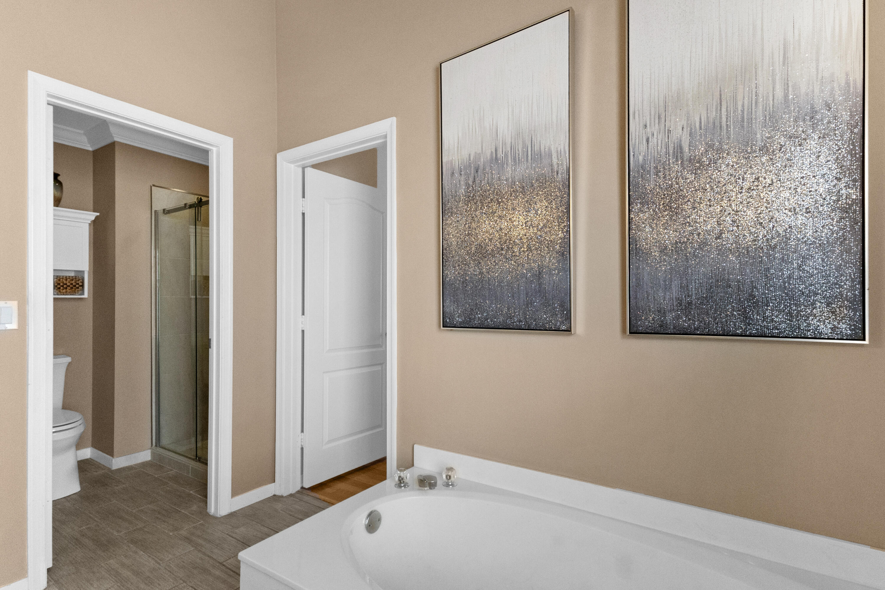 WOODSIDE ESTATES - Residential