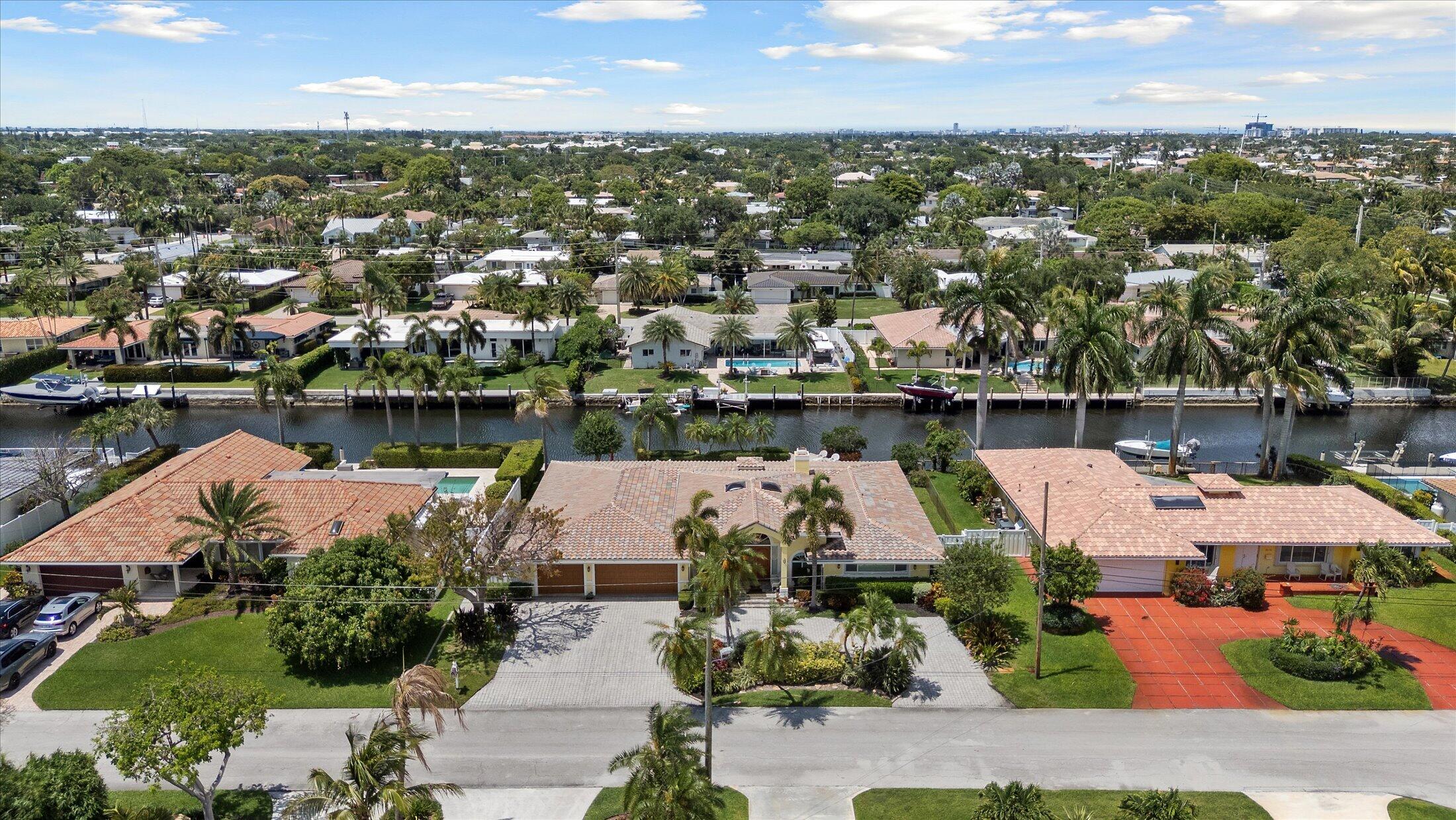 LIGHTHOUSE POINT ESTATES - Residential