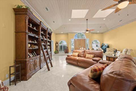 Tiny photo for 2141 NE 29th Street, Lighthouse Point, FL 33064 (MLS # B26029044)