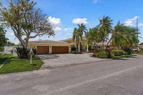 Tiny photo for 2141 NE 29th Street, Lighthouse Point, FL 33064 (MLS # B26029044)