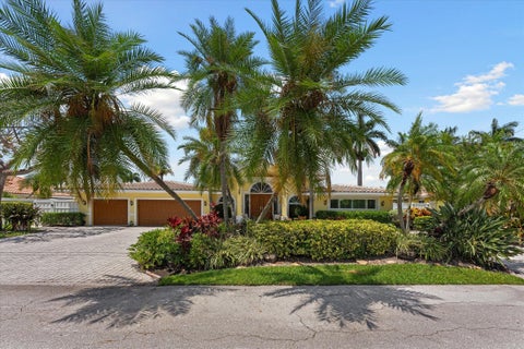 Tiny photo for 2141 NE 29th Street, Lighthouse Point, FL 33064 (MLS # B26029044)
