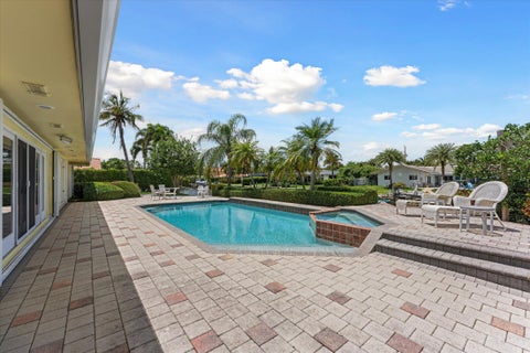Tiny photo for 2141 NE 29th Street, Lighthouse Point, FL 33064 (MLS # B26029044)