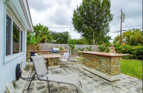 Tiny photo for 1905 N 45TH Avenue, Hollywood, FL 33021 (MLS # B26084225)