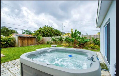 Tiny photo for 1905 N 45TH Avenue, Hollywood, FL 33021 (MLS # B26084225)