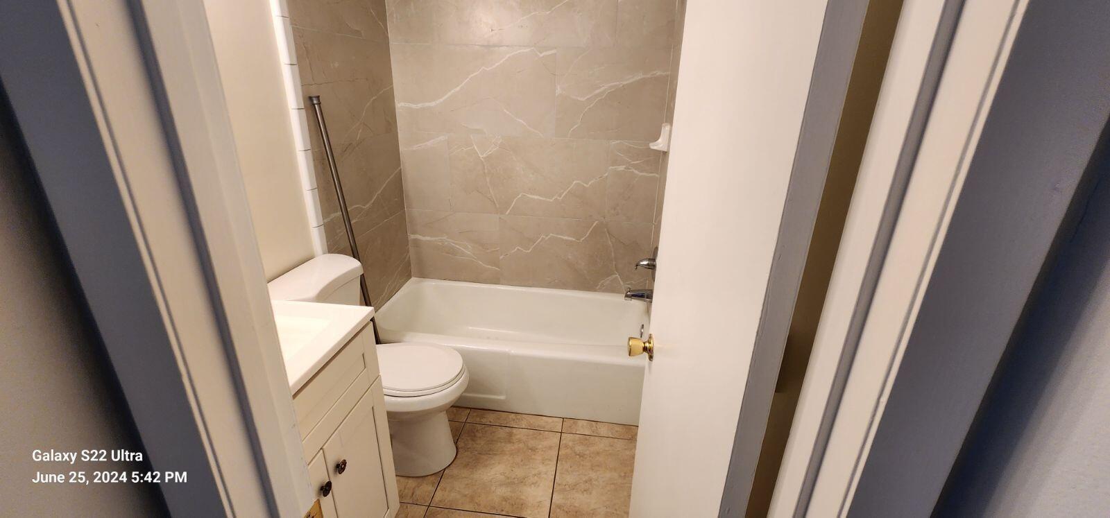 MARAVILLA GARDENS SUBDIVI - Residential Lease