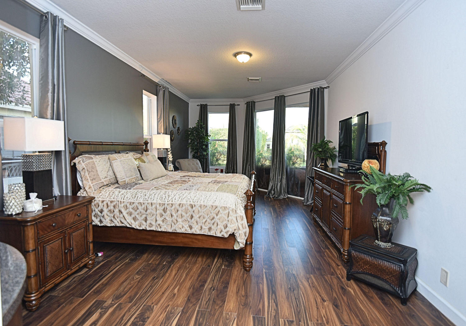 HAMILTON BAY - Residential