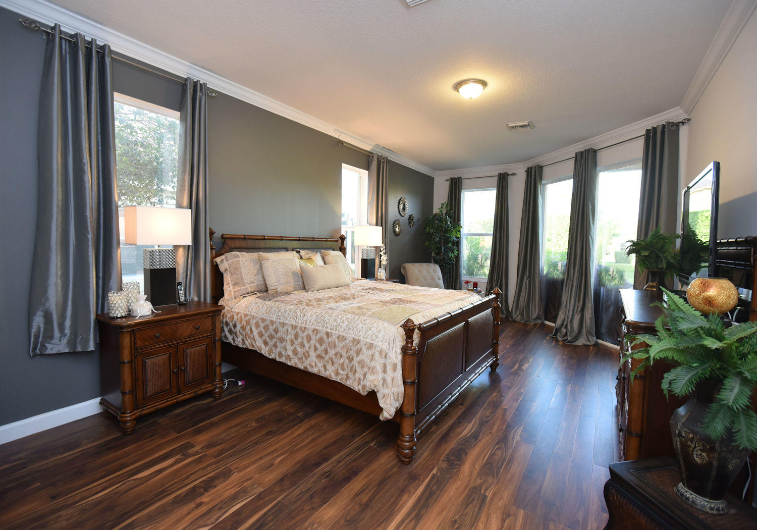 HAMILTON BAY - Residential