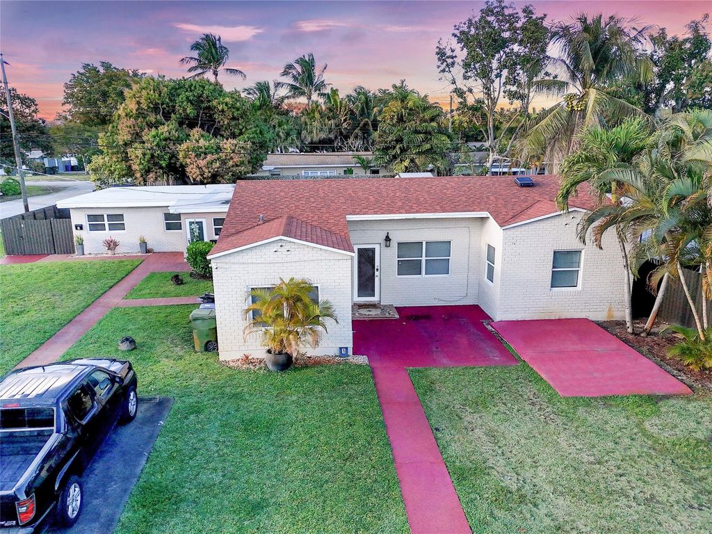 Photo of 707 NE 15th Street, Fort Lauderdale, FL 33304 (MLS # F10554416)